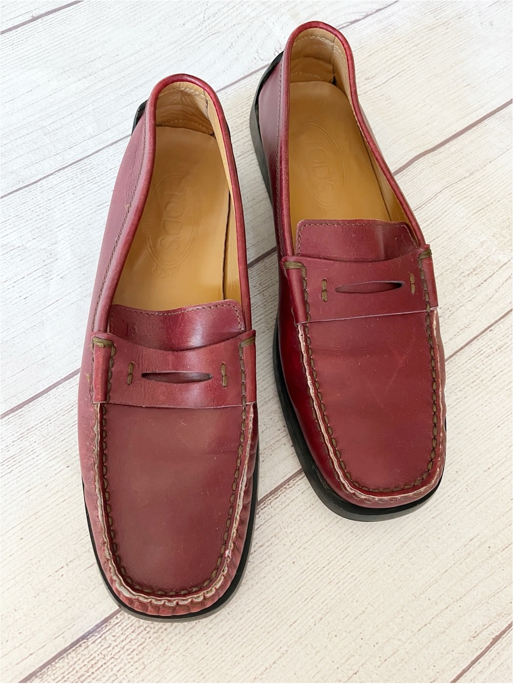 Tod’s light burgundy leather driving loafers sz 9